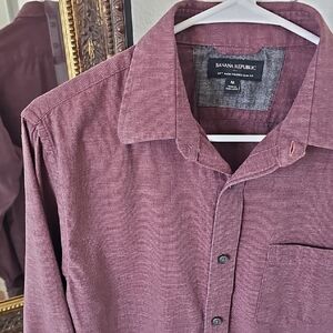 Banana Republic Men's Maroon Casual Button Up Long Sleeve Shirt - Medium